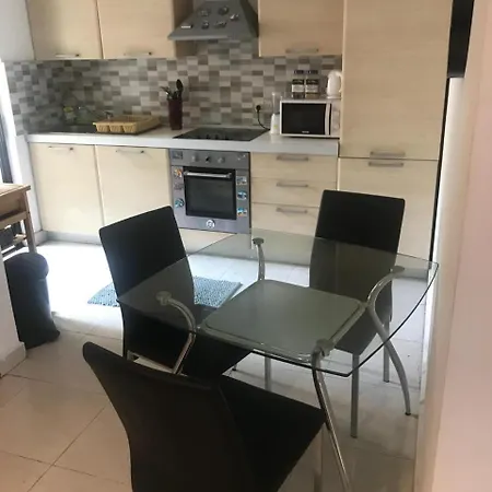 Apartment Central St Julians Aparment Saint Julian's